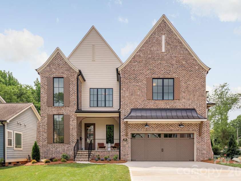 700 Mcalway Road, Charlotte, NC 28211.  MLS# CAR4339888, YatesRealty ID 22089. 