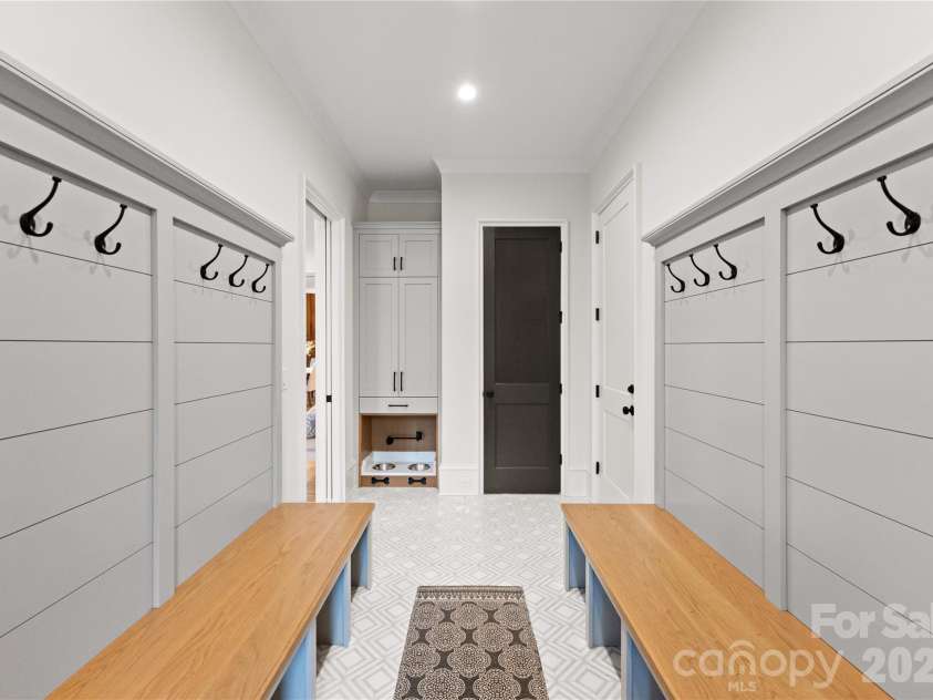 700 Mcalway Road, Charlotte, NC 28211.  MLS# CAR4339888, YatesRealty ID 22089. 