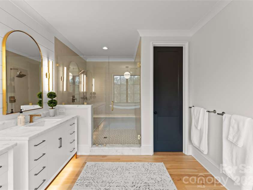 700 Mcalway Road, Charlotte, NC 28211.  MLS# CAR4339888, YatesRealty ID 22089. 