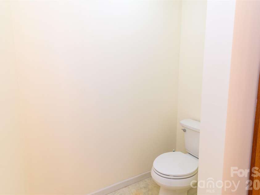 194 Ridgeview Drive, Whittier, NC 28789.  MLS# CAR4326824, YatesRealty ID 2209. 