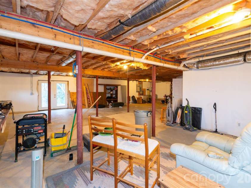 194 Ridgeview Drive, Whittier, NC 28789.  MLS# CAR4326824, YatesRealty ID 2209. 