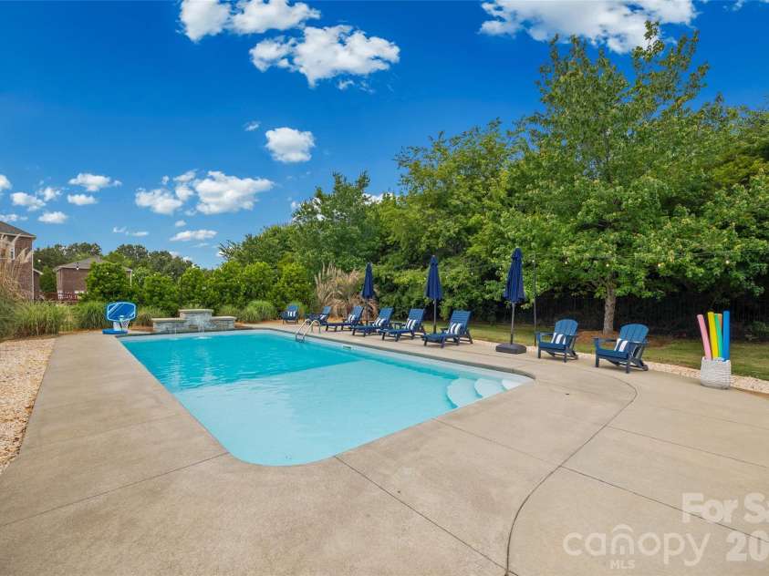 2105 Belle Regal Circle, Rock Hill, SC 29732.  MLS# CAR4377337, YatesRealty ID 22090. 