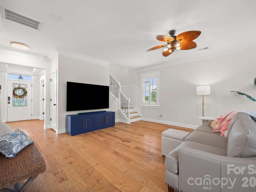 2105 Belle Regal Circle, Rock Hill, SC 29732.  MLS# CAR4377337, YatesRealty ID 22090. Living Room