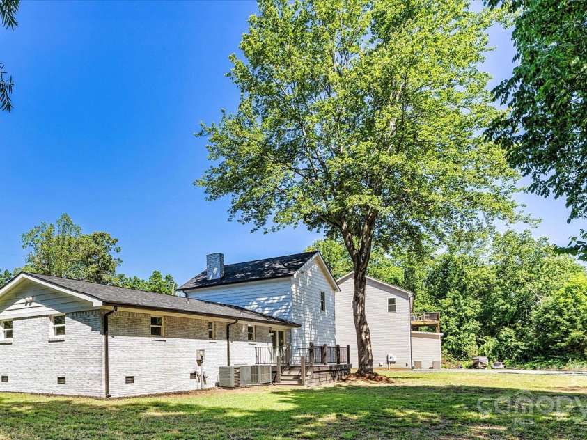 139 Elysian Drive, Mooresville, NC 28117.  MLS# CAR4256818, YatesRealty ID 22091. Rear View - Spacious Yard