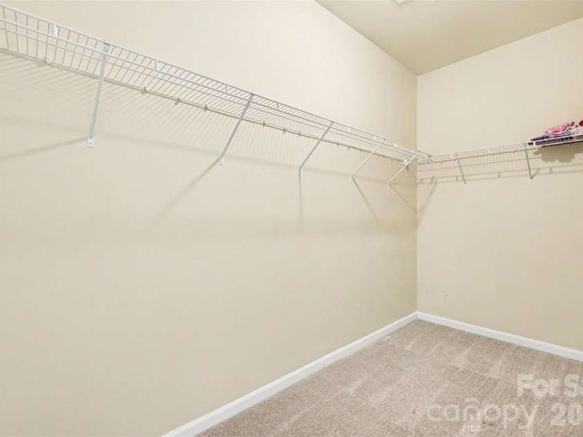 2805 Devon Street, Charlotte, NC 28213.  MLS# CAR4381243, YatesRealty ID 22092. 