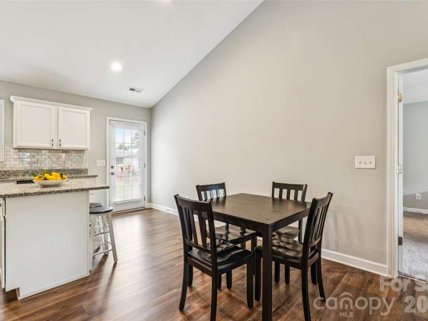 414 Cove Lane, China Grove, NC 28023.  MLS# CAR4377440, YatesRealty ID 22094. Eat-in kitchen