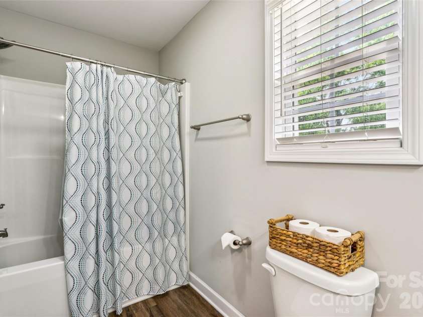 414 Cove Lane, China Grove, NC 28023.  MLS# CAR4377440, YatesRealty ID 22094. Full bath