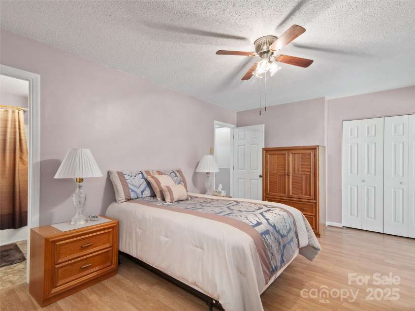 32 Marblegate Court, Waynesville, NC 28785.  MLS# CAR4274118, YatesRealty ID 22095. 