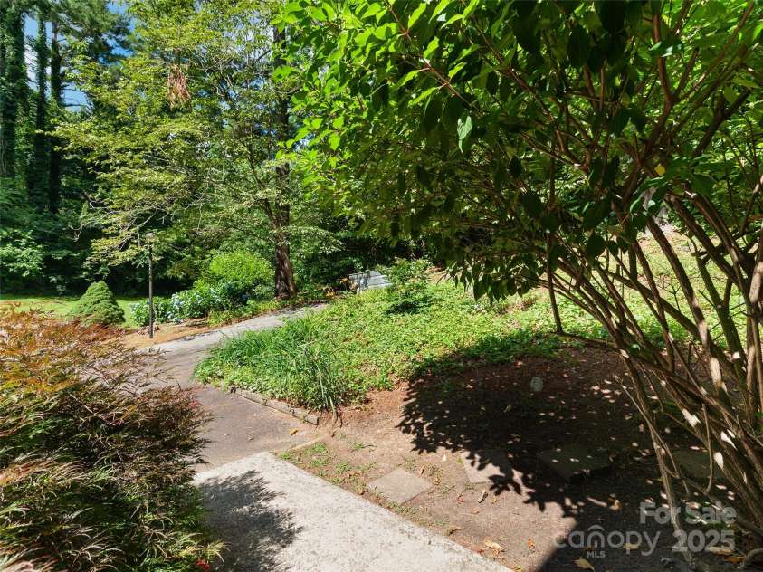 32 Marblegate Court, Waynesville, NC 28785.  MLS# CAR4274118, YatesRealty ID 22095. 