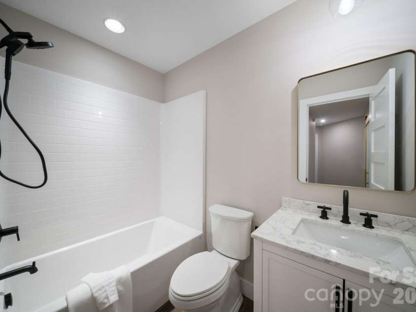 75 Scott Meadows Drive, Asheville, NC 28806.  MLS# CAR4357737, YatesRealty ID 22095. 