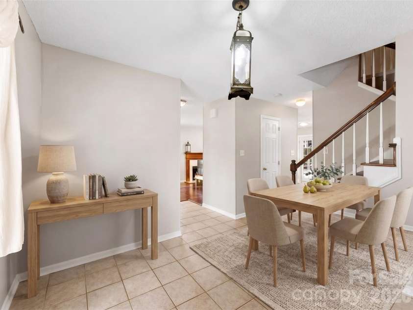 15027 Ashlight Drive, Charlotte, NC 28278.  MLS# CAR4374674, YatesRealty ID 22096. 