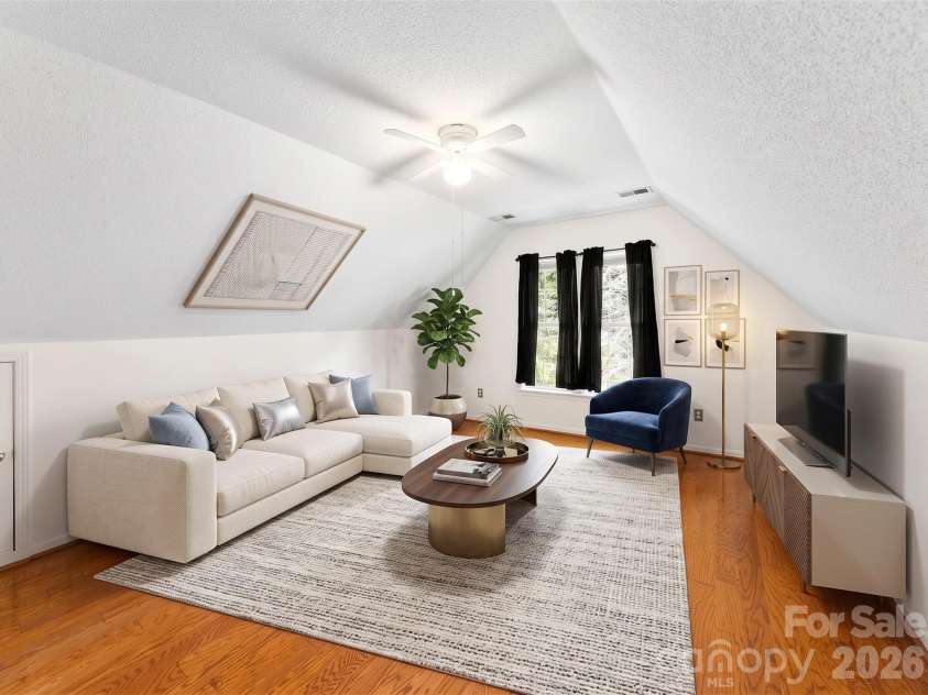15027 Ashlight Drive, Charlotte, NC 28278.  MLS# CAR4374674, YatesRealty ID 22096. 