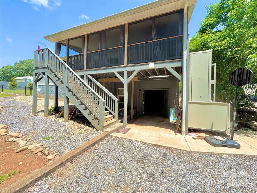 533 Tuckers Grove Road, Statesville, NC 28625.  MLS# CAR4260564, YatesRealty ID 22097. Rear Exterior