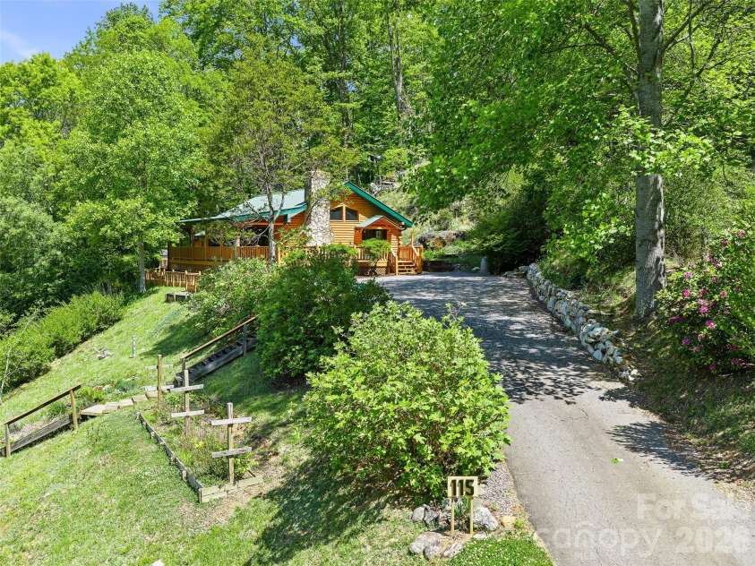 115 Sutton Ridge Road, Burnsville, NC 28714.  MLS# CAR4376173, YatesRealty ID 22099. 