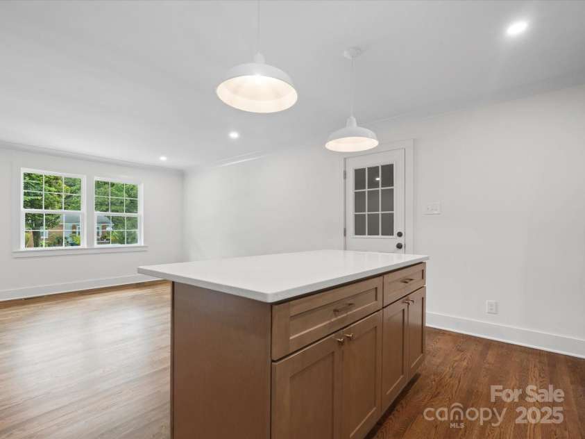 4126 Howie Circle, Charlotte, NC 28205.  MLS# CAR4265809, YatesRealty ID 22099. 