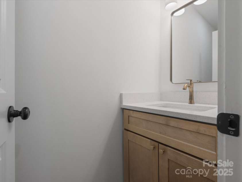 4126 Howie Circle, Charlotte, NC 28205.  MLS# CAR4265809, YatesRealty ID 22099. 