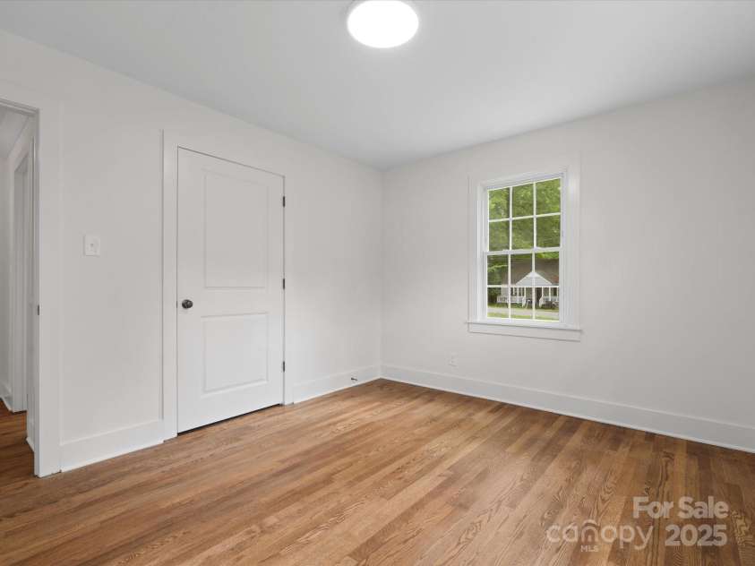 4126 Howie Circle, Charlotte, NC 28205.  MLS# CAR4265809, YatesRealty ID 22099. 