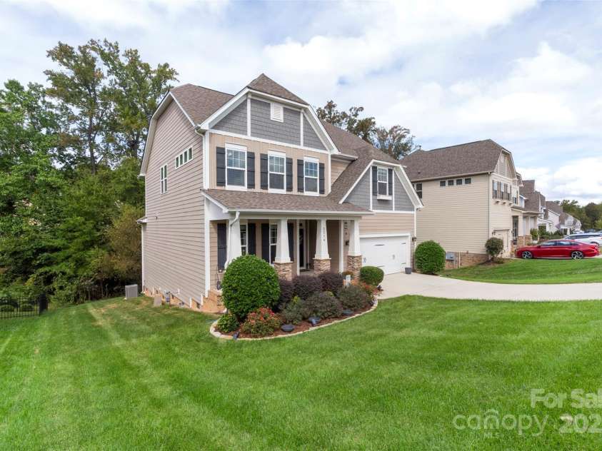 3214 Woodlands Creek Drive, Monroe, NC 28110.  MLS# CAR4305737, YatesRealty ID 221. 