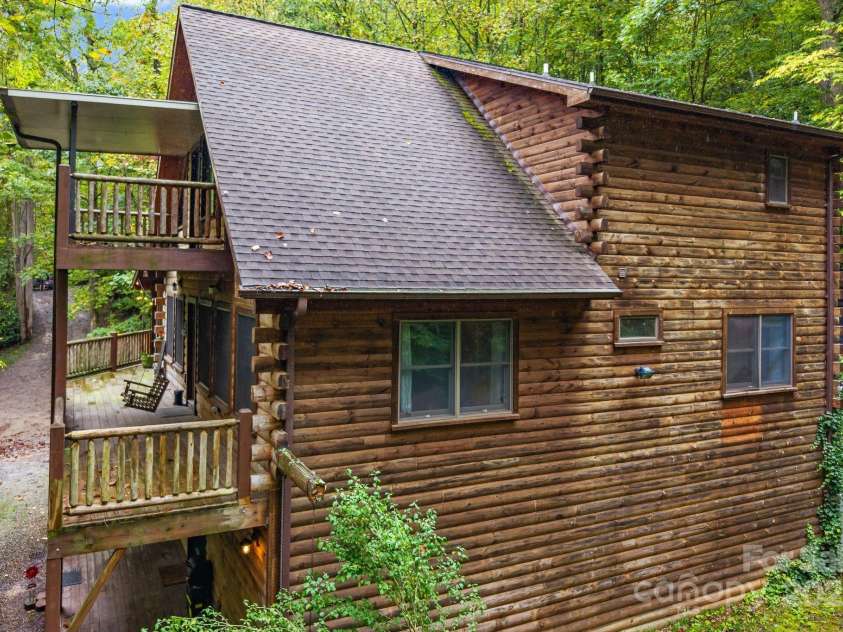 340 Henry Dingus Way, Maggie Valley, NC 28751.  MLS# CAR4309000, YatesRealty ID 221. 
