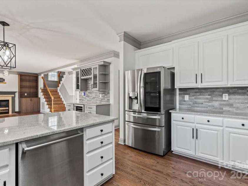 11809 Farnborough Road, Huntersville, NC 28078.  MLS# CAR4315816, YatesRealty ID 2210. 