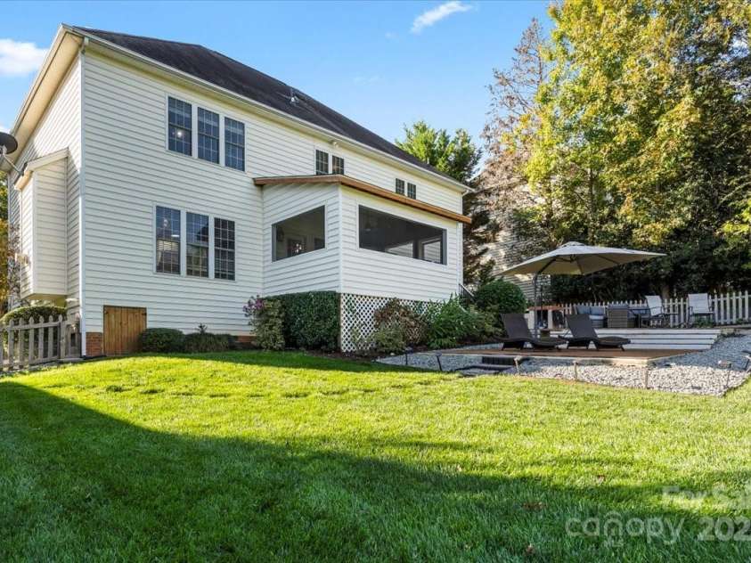 11809 Farnborough Road, Huntersville, NC 28078.  MLS# CAR4315816, YatesRealty ID 2210. 