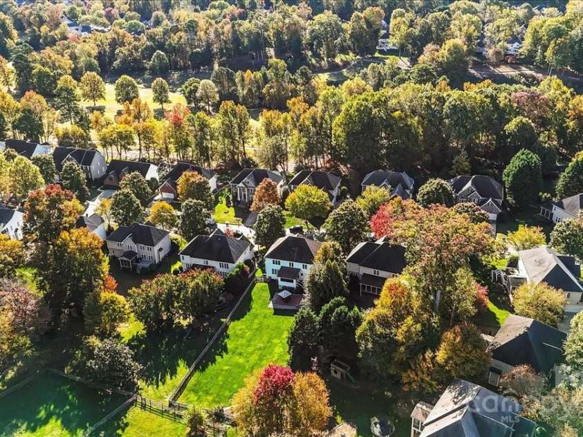 11809 Farnborough Road, Huntersville, NC 28078.  MLS# CAR4315816, YatesRealty ID 2210. 