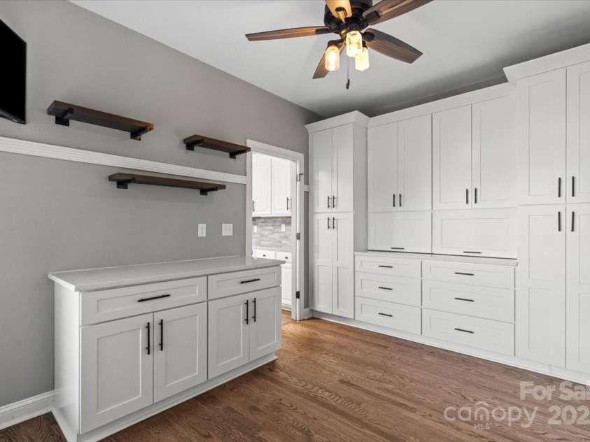 11809 Farnborough Road, Huntersville, NC 28078.  MLS# CAR4315816, YatesRealty ID 2210. Custom walk in pantry. Could be breakfast room, sunroom, 2nd office etc