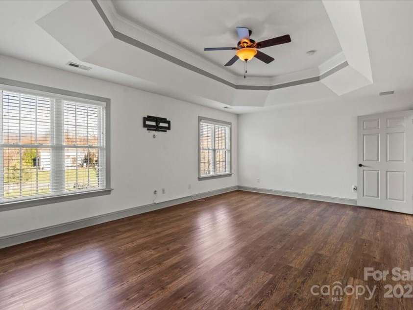 11809 Farnborough Road, Huntersville, NC 28078.  MLS# CAR4315816, YatesRealty ID 2210. Primary