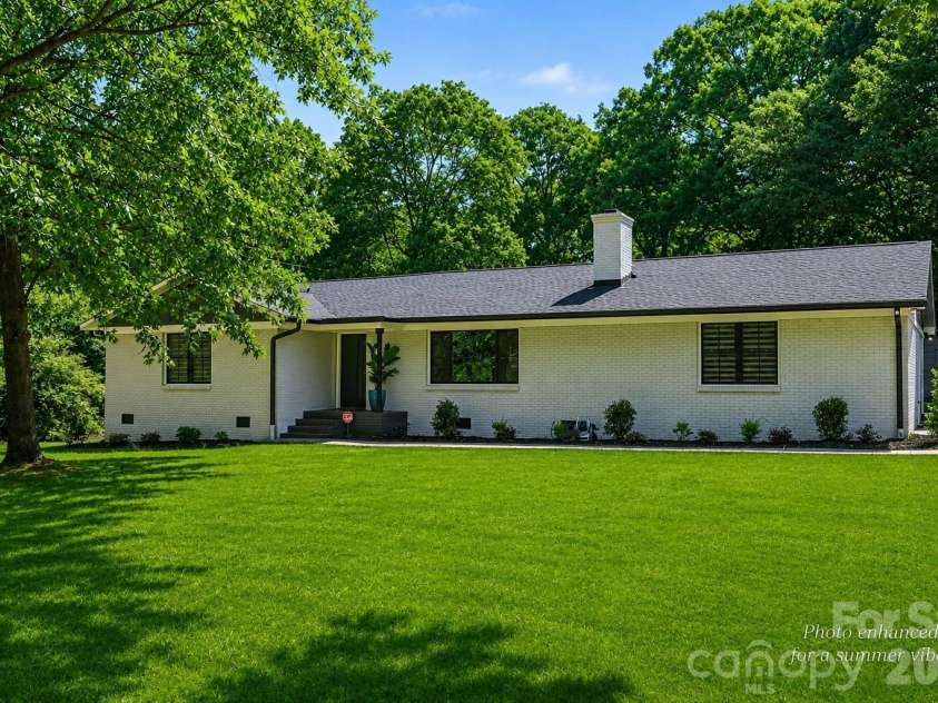 2313 Rainbrook Drive, Monroe, NC 28112.  MLS# CAR4378067, YatesRealty ID 22100. 