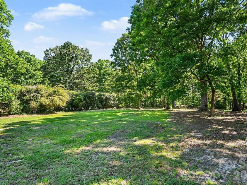 2313 Rainbrook Drive, Monroe, NC 28112.  MLS# CAR4378067, YatesRealty ID 22100. 