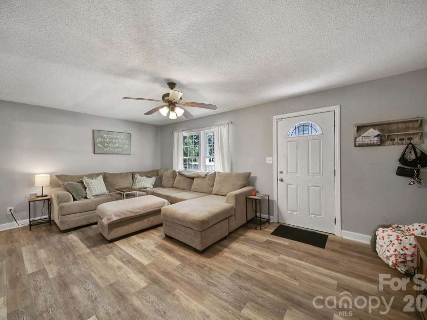 184 Fairhill Road, Heath Springs, SC 29058.  MLS# CAR4374753, YatesRealty ID 22102. 