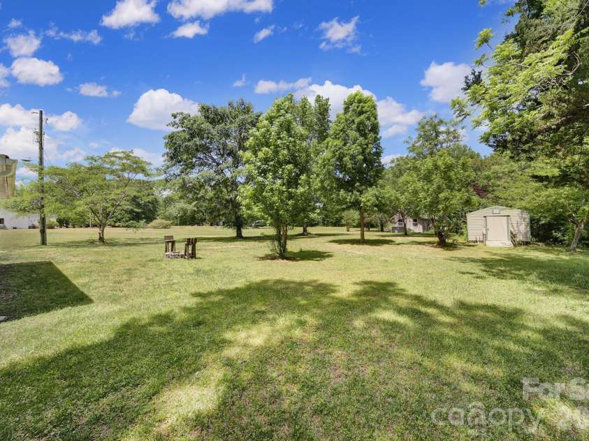 184 Fairhill Road, Heath Springs, SC 29058.  MLS# CAR4374753, YatesRealty ID 22102. 