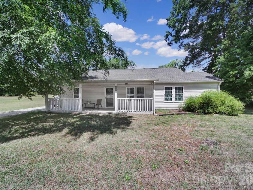 184 Fairhill Road, Heath Springs, SC 29058.  MLS# CAR4374753, YatesRealty ID 22102. 