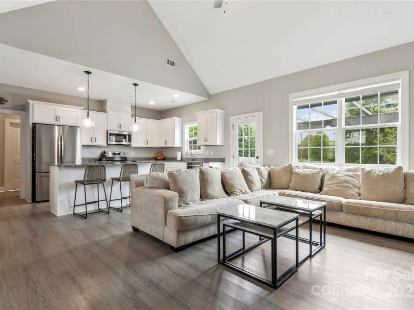 2119 Smith Road, Clover, SC 29710.  MLS# CAR4284824, YatesRealty ID 22104. 