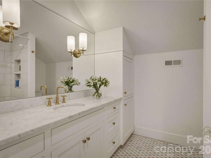319 Union Street, Morganton, NC 28655.  MLS# CAR4380670, YatesRealty ID 22105. Attic level full bathroom