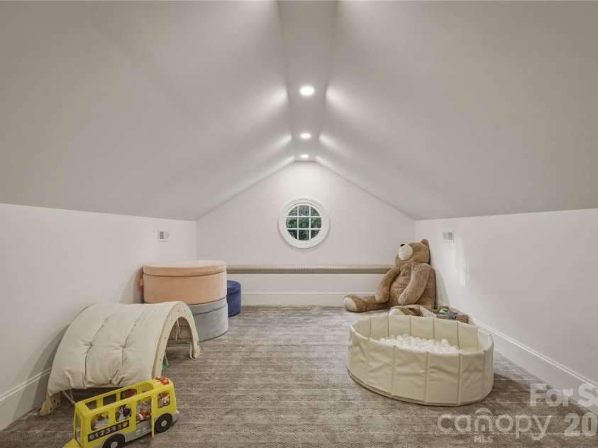 319 Union Street, Morganton, NC 28655.  MLS# CAR4380670, YatesRealty ID 22105. Playroom