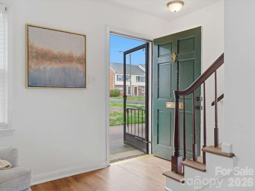 4640 Old Lantern Way, Charlotte, NC 28212.  MLS# CAR4355052, YatesRealty ID 22106. 