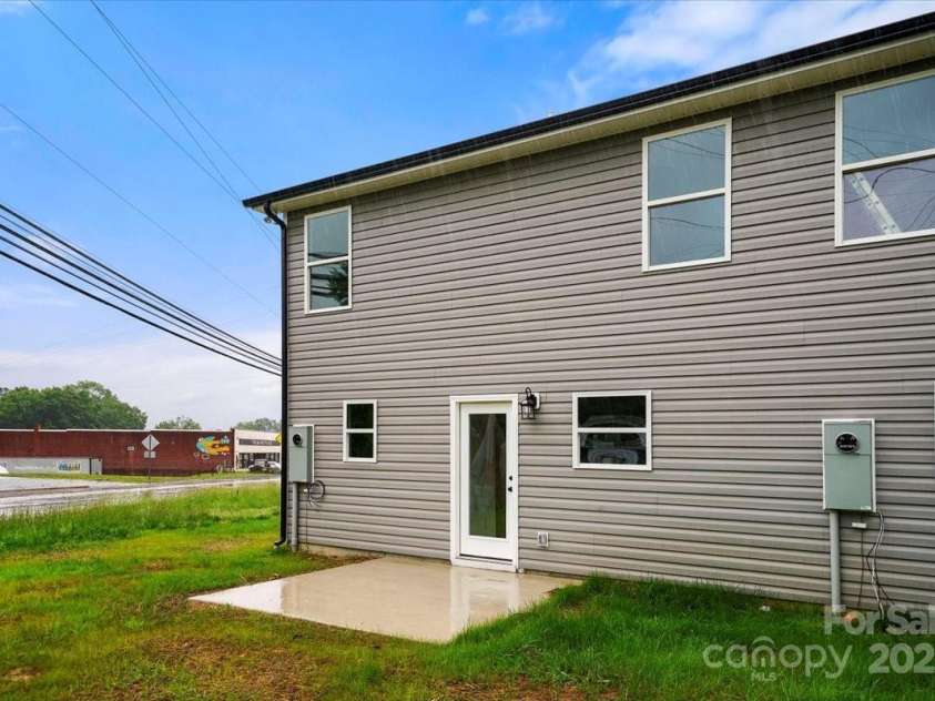 1600/1602 Bluff Street, Albemarle, NC 28001.  MLS# CAR4266528, YatesRealty ID 22107. 