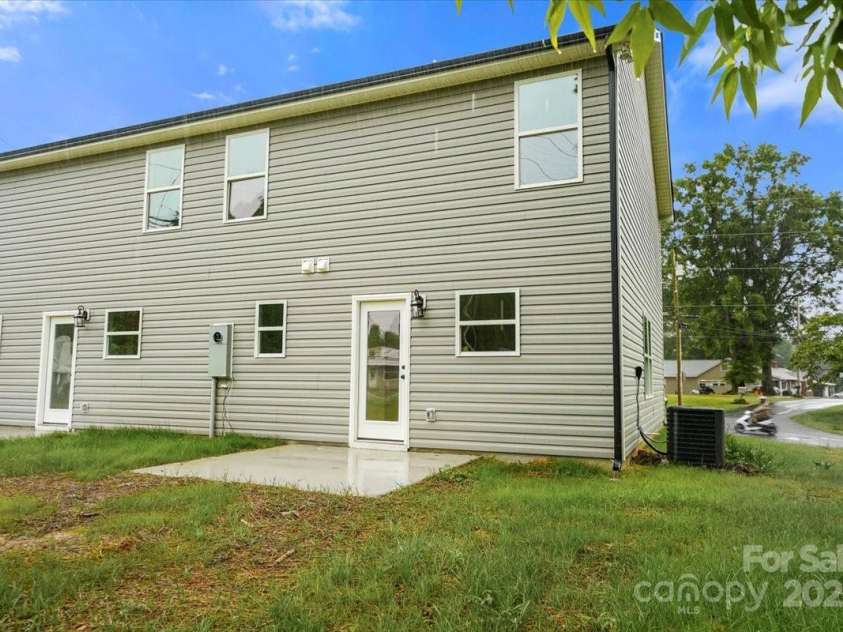 1600/1602 Bluff Street, Albemarle, NC 28001.  MLS# CAR4266528, YatesRealty ID 22107. 