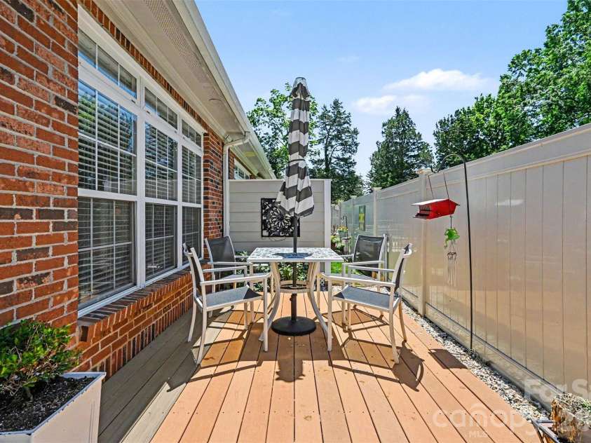 908 Davie Avenue, Statesville, NC 28677.  MLS# CAR4377914, YatesRealty ID 22108. Private Fenced Backyard 