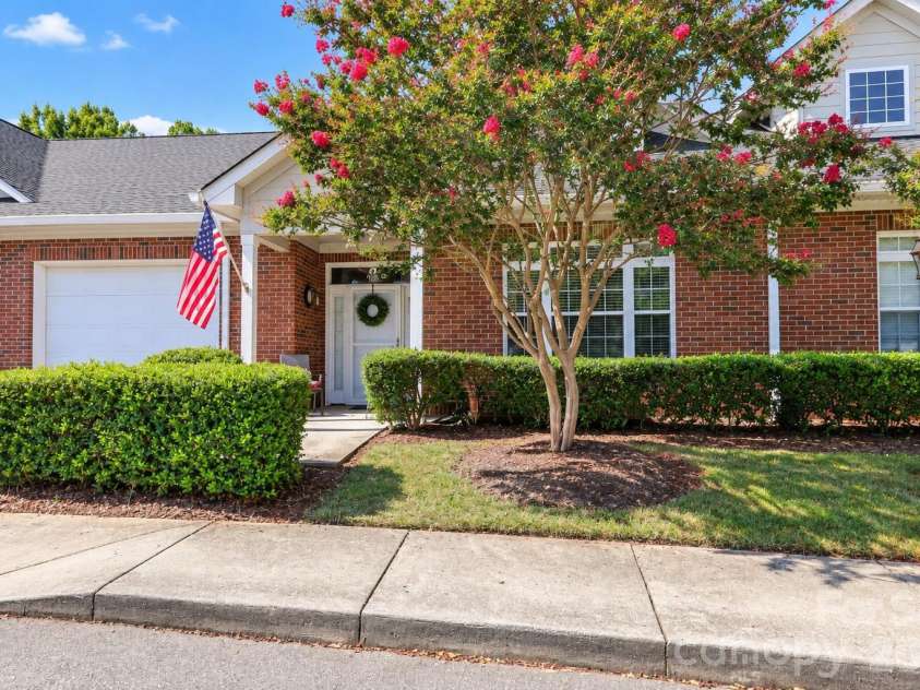 908 Davie Avenue, Statesville, NC 28677.  MLS# CAR4420203, YatesRealty ID 22108. 