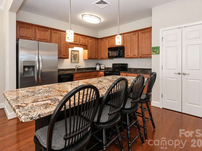 908 Davie Avenue, Statesville, NC 28677.  MLS# CAR4420203, YatesRealty ID 22108. 