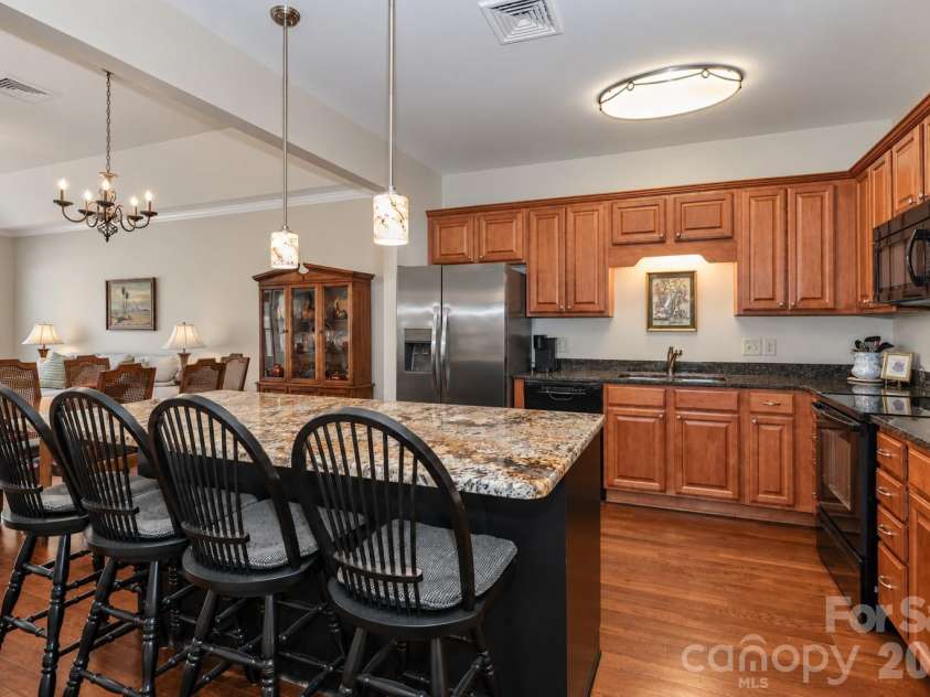 908 Davie Avenue, Statesville, NC 28677.  MLS# CAR4420203, YatesRealty ID 22108. 