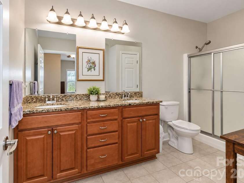 908 Davie Avenue, Statesville, NC 28677.  MLS# CAR4420203, YatesRealty ID 22108. 