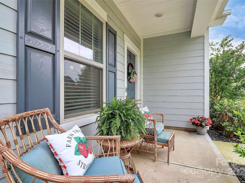 11733 Mesquite Road, Huntersville, NC 28078.  MLS# CAR4268624, YatesRealty ID 22109. 