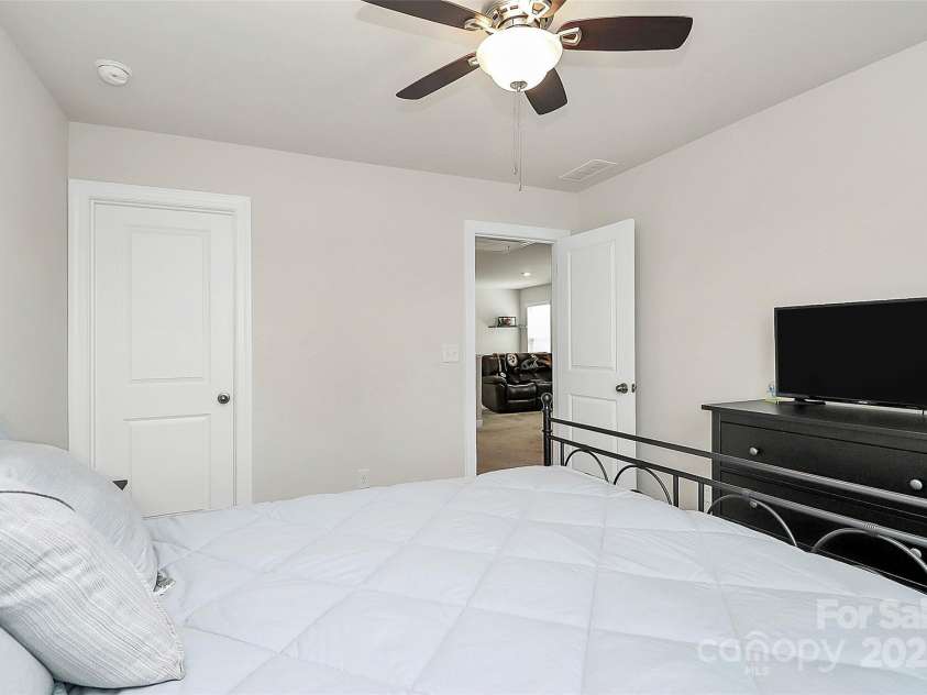 11733 Mesquite Road, Huntersville, NC 28078.  MLS# CAR4268624, YatesRealty ID 22109. 