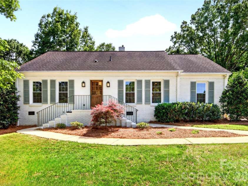 3338 Stocktie Road, Charlotte, NC 28210.  MLS# CAR4379362, YatesRealty ID 22109. 