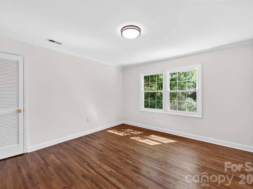 3338 Stocktie Road, Charlotte, NC 28210.  MLS# CAR4379362, YatesRealty ID 22109. 