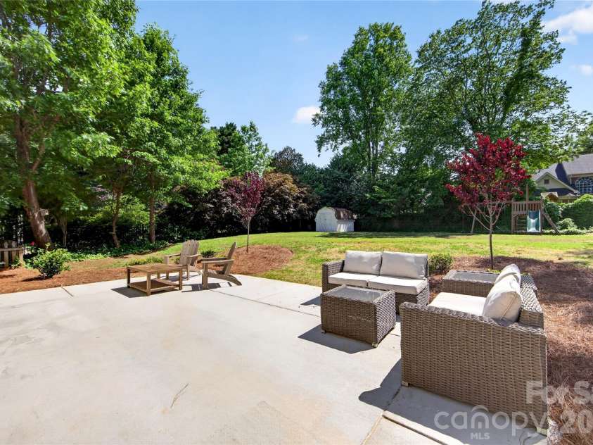 3338 Stocktie Road, Charlotte, NC 28210.  MLS# CAR4379362, YatesRealty ID 22109. 