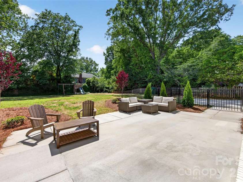 3338 Stocktie Road, Charlotte, NC 28210.  MLS# CAR4379362, YatesRealty ID 22109. 